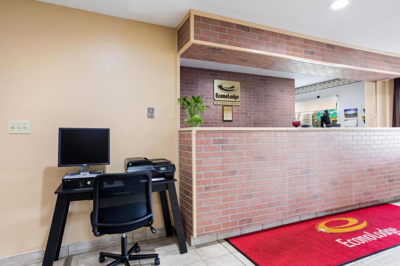 Econo Lodge Painted Post - Corning Экстерьер фото